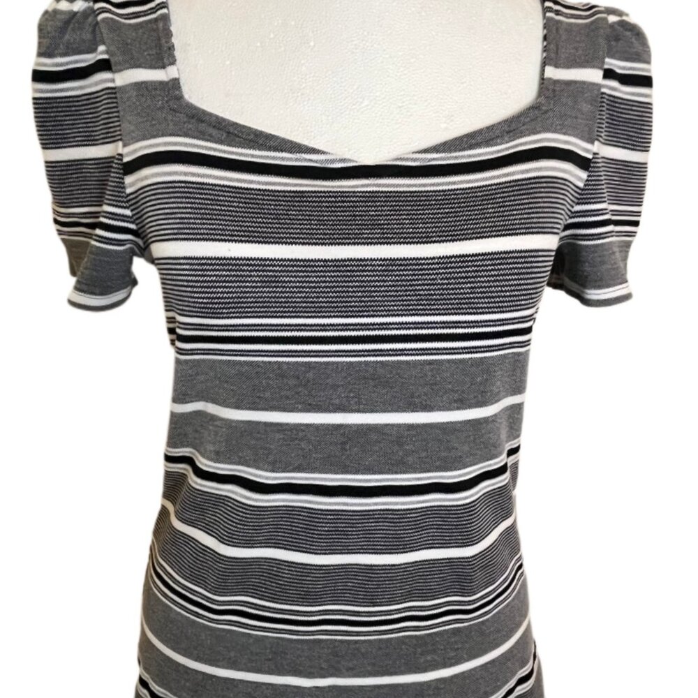 Express Black & White Short Sleeve Striped Tee Shirt Size Medium - Picture 2 of 7